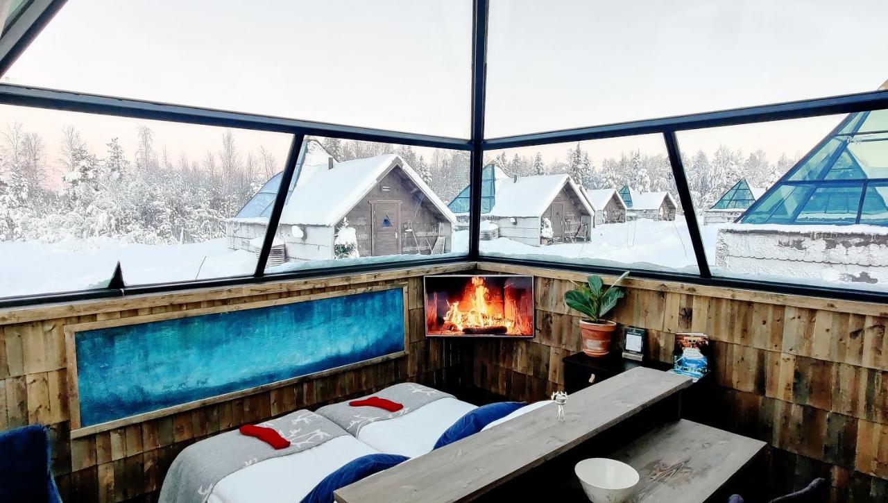 Aurora Pyramid Glass Igloos Köngäs Kültér fotó